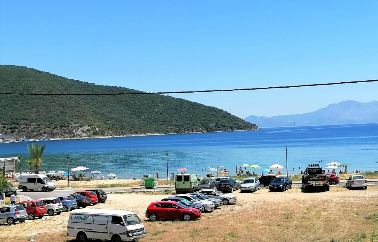 Myrsini'S Sea View Apartment Néa Péramos Dış mekan fotoğraf