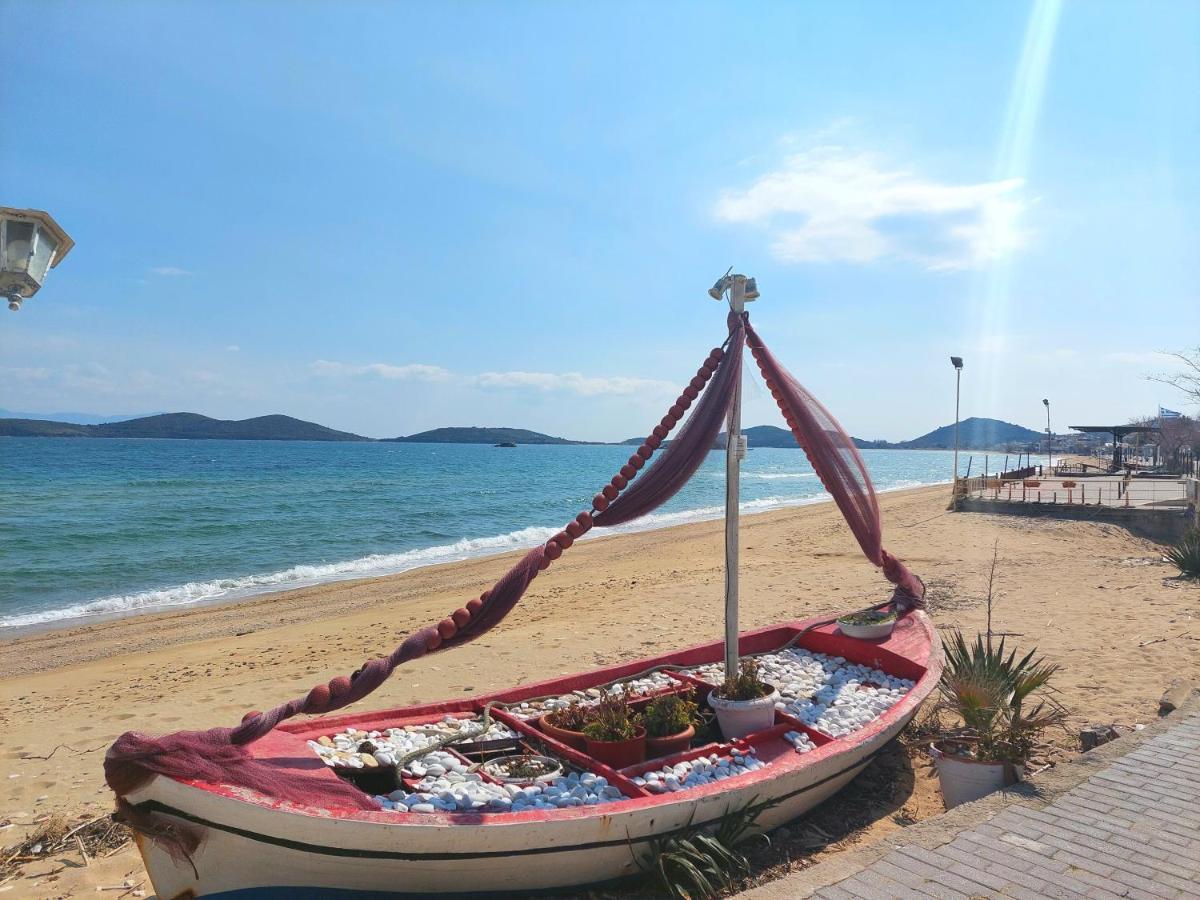 Myrsini'S Sea View Apartment Néa Péramos Dış mekan fotoğraf