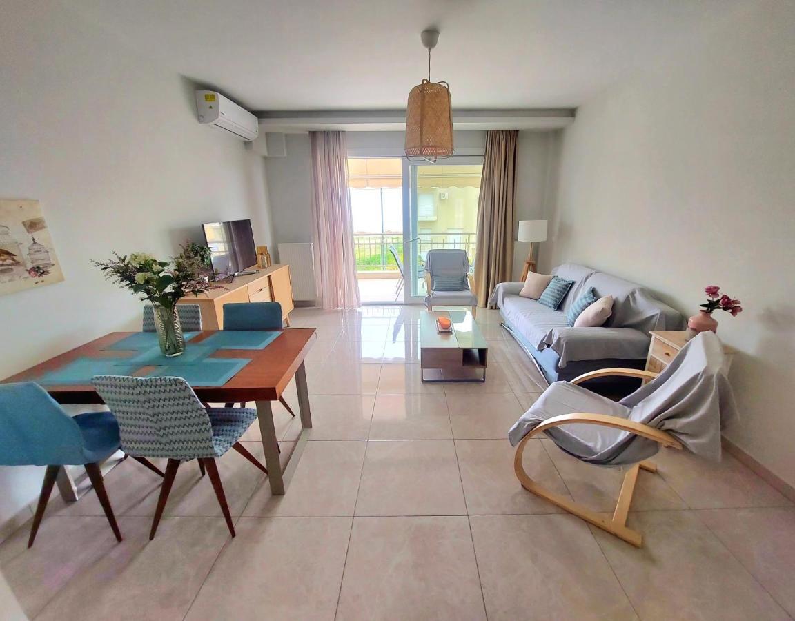 Myrsini'S Sea View Apartment Néa Péramos Dış mekan fotoğraf